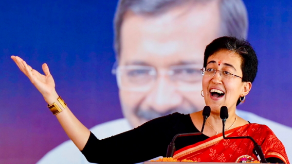 Delhi CM Atishi Announces: CM आतिशी ने त्योहारों से पहले श्रमिकों को दिया वेतन बढ़ोतरी का तोहफा