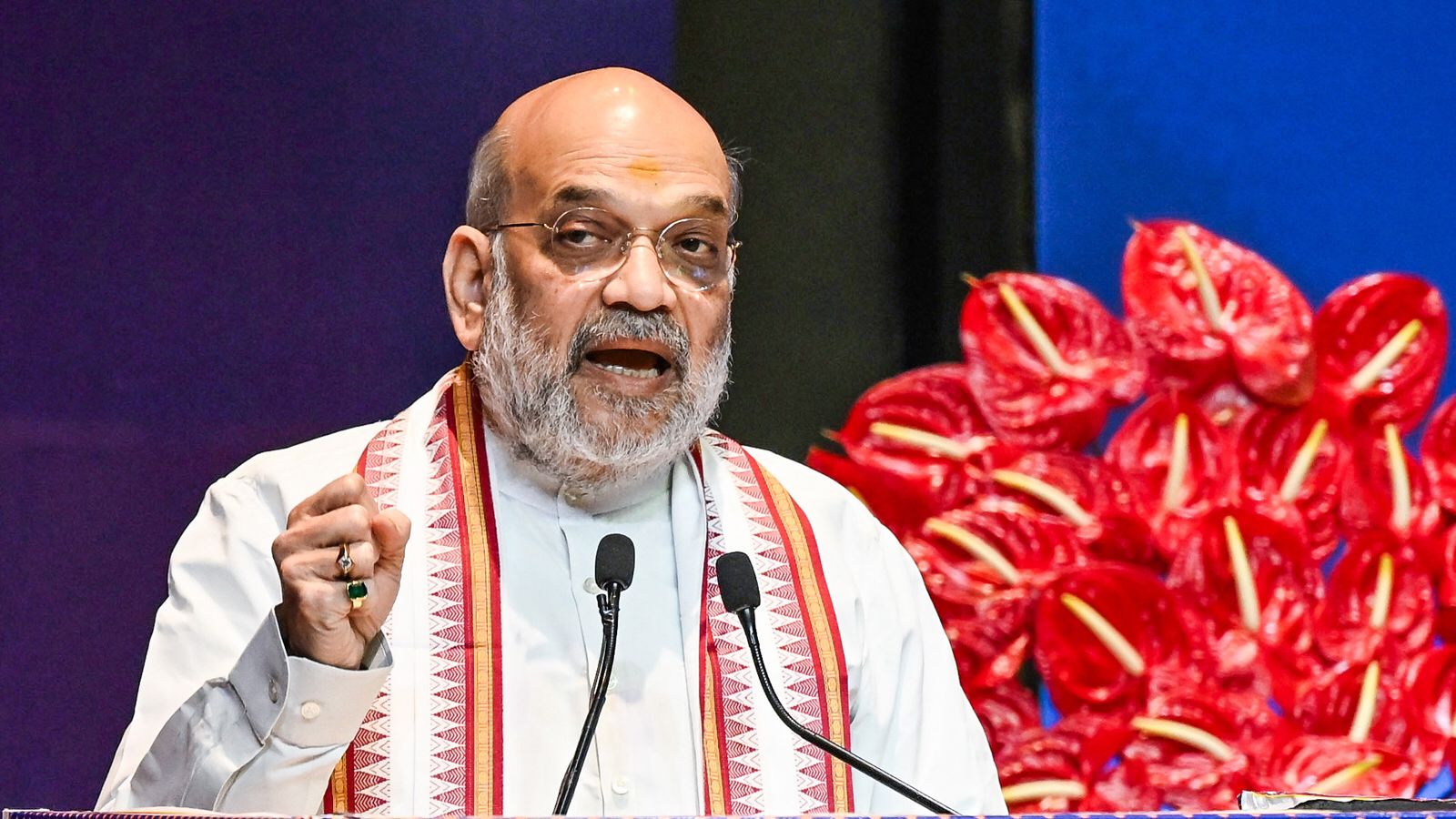 Amit Shah Urges Swift and Coordinated Action to Bring Fugitives Abroad Back to India