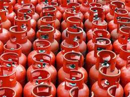 LPG Price: 50 रुपए सस्ता मिलेगा रसोई गैस सिलेंडर, ऐसे करना होगा पेमेंट