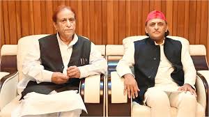 सपा के राष्ट्रीय अध्यक्ष अखिलेश यादव की आजम खान से हुई मुलाकात