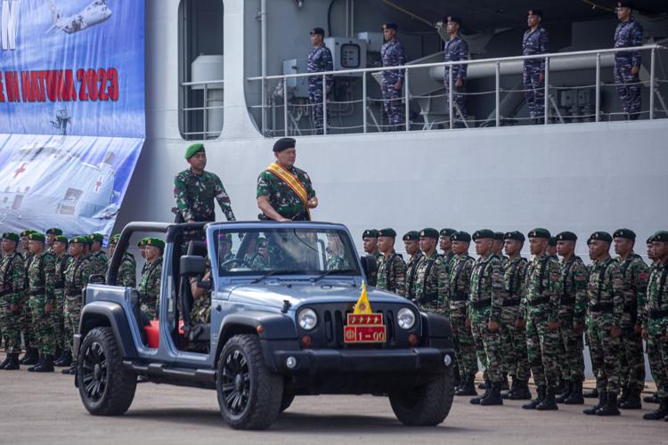 ASEAN देशों ने विवादित दक्षिण चीन सागर के पास पहला संयुक्त नौसैन्य अभ्यास किया