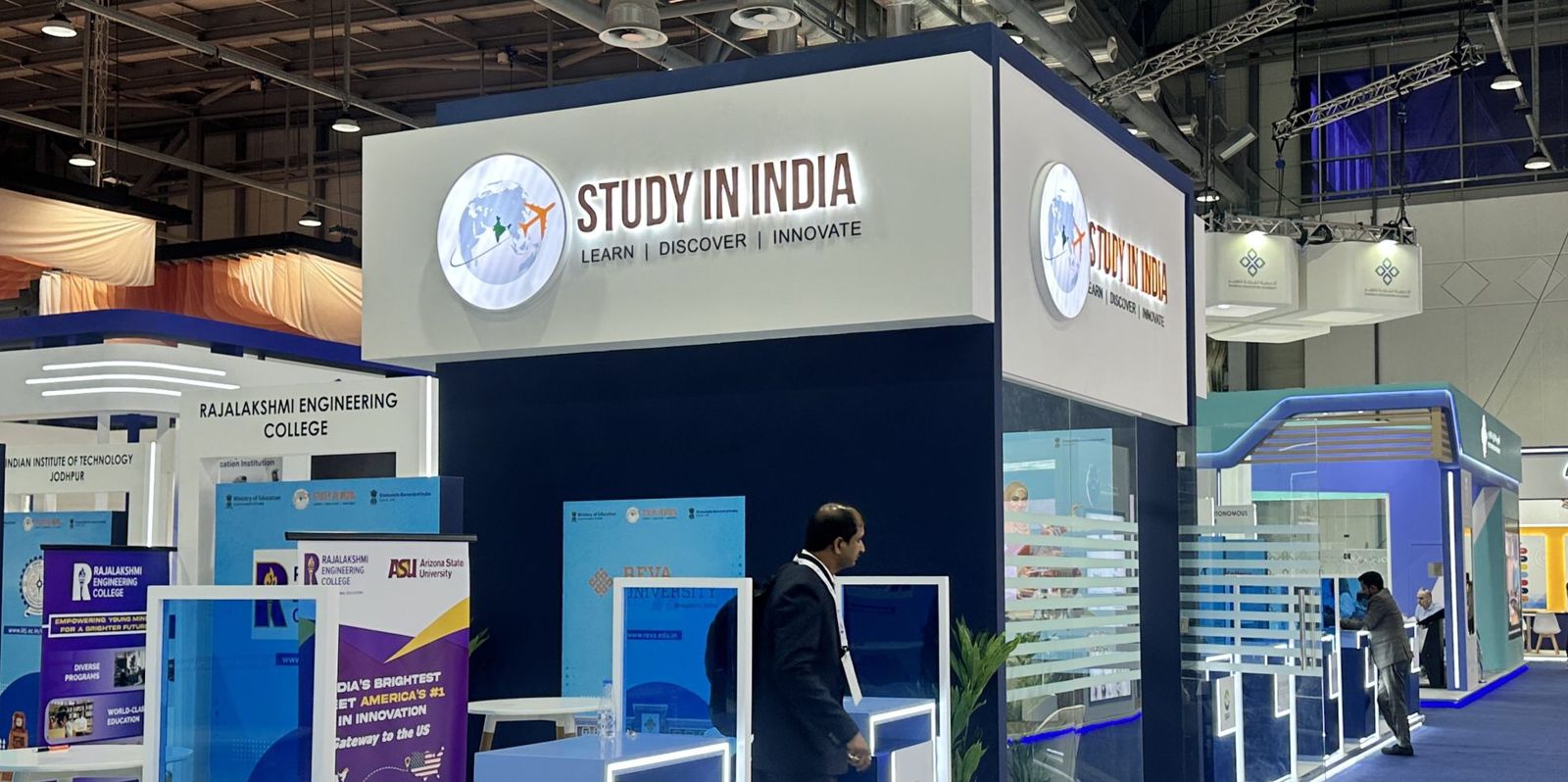 India Promotes ‘Study in India’ at 21st International Education Show in Sharjah