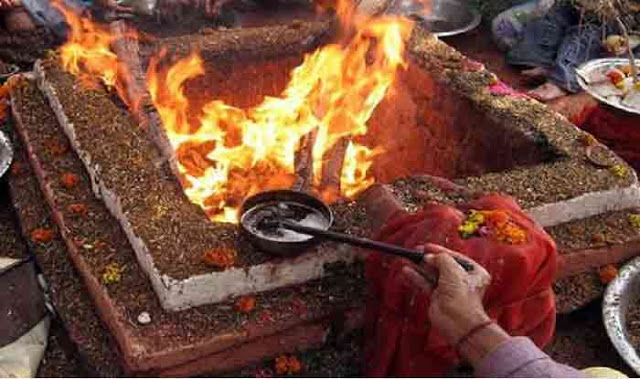 'स्वाहा', जानें इसका अर्थ.....हवन में आहूति देते समय क्यों बोलना पड़ता है 'स्वाहा',