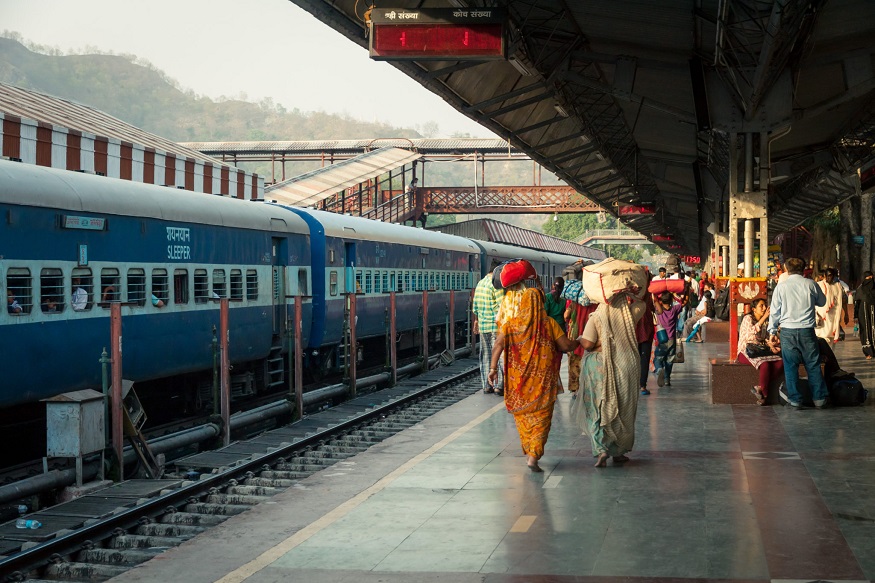 ट्रेन में कोई बर्थ हुई खाली तो तुरंत आएगा अलर्ट,मिल जाएगा कन्फर्म टिकट