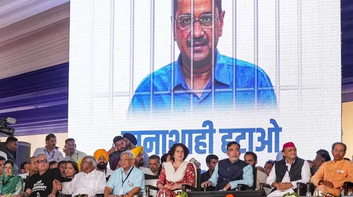 सीएम अरविंद केजरीवाल की गिरफ्तारी और गिरते स्वास्थ्य को लेकर जंतर मंतर पर विपक्ष का हल्ला बोल