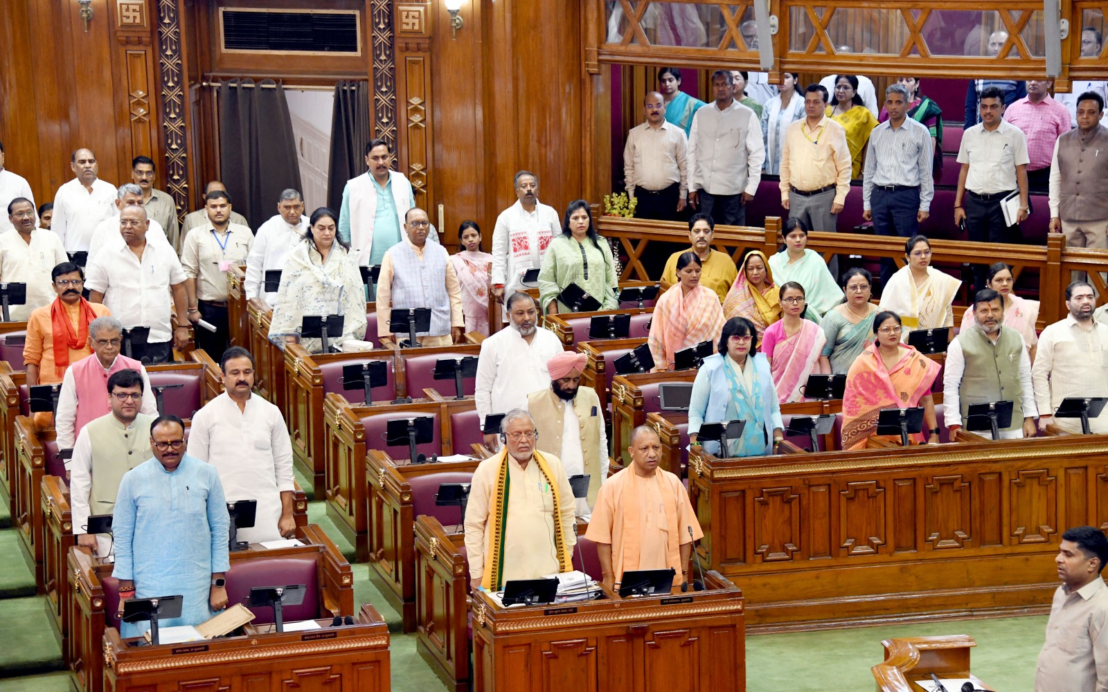 उपभोक्ताओं को बिजली के सही बिल उपलब्ध कराने के लिए योगी सरकार उठा रही है कई महत्वपूर्ण कदम