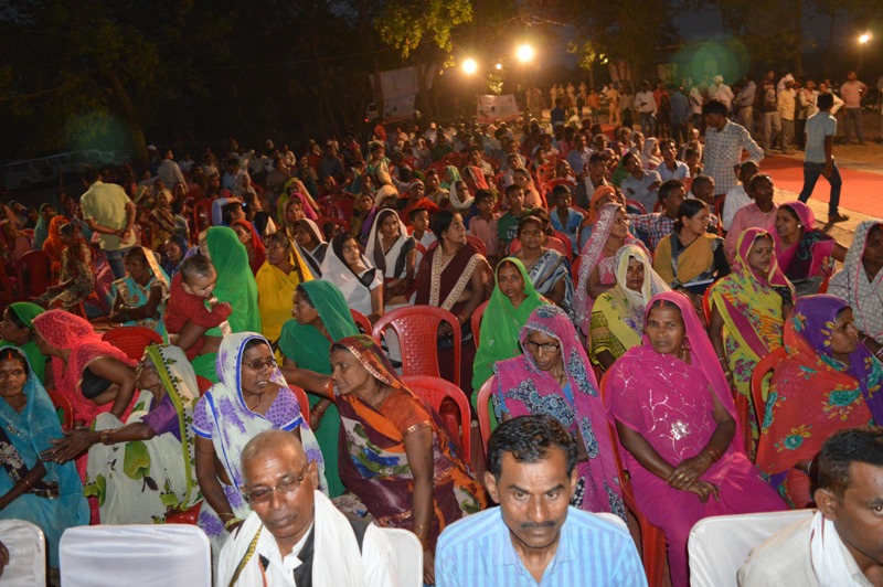 फैजाबाद में भाजपा प्रदेश अध्यक्ष डा0 महेन्द्र नाथ पाण्डेय ने किया रात्रि चौपाल