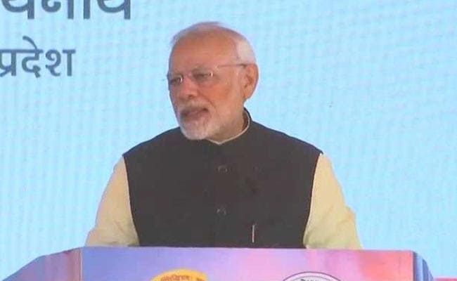 प्रयागराज में PM मोदी,  बोले न जात पर न नाम पर बटन दबेगा कमल के निशान पर