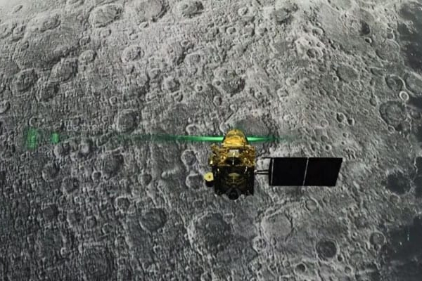 CHANDRAYAAN 2 : NASA के मून ऑर्बिटर ने ली कई फोटो