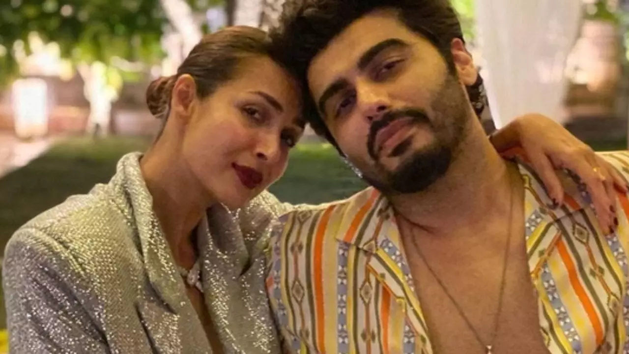 Arjun Kapoor Confirms Break-Up with Malaika Arora अर्जुन कपूर और मलाइका अरोड़ा का हुआ ब्रेकअप, अर्जुन ने कहा - 'अब मैं सिंगल हूं'