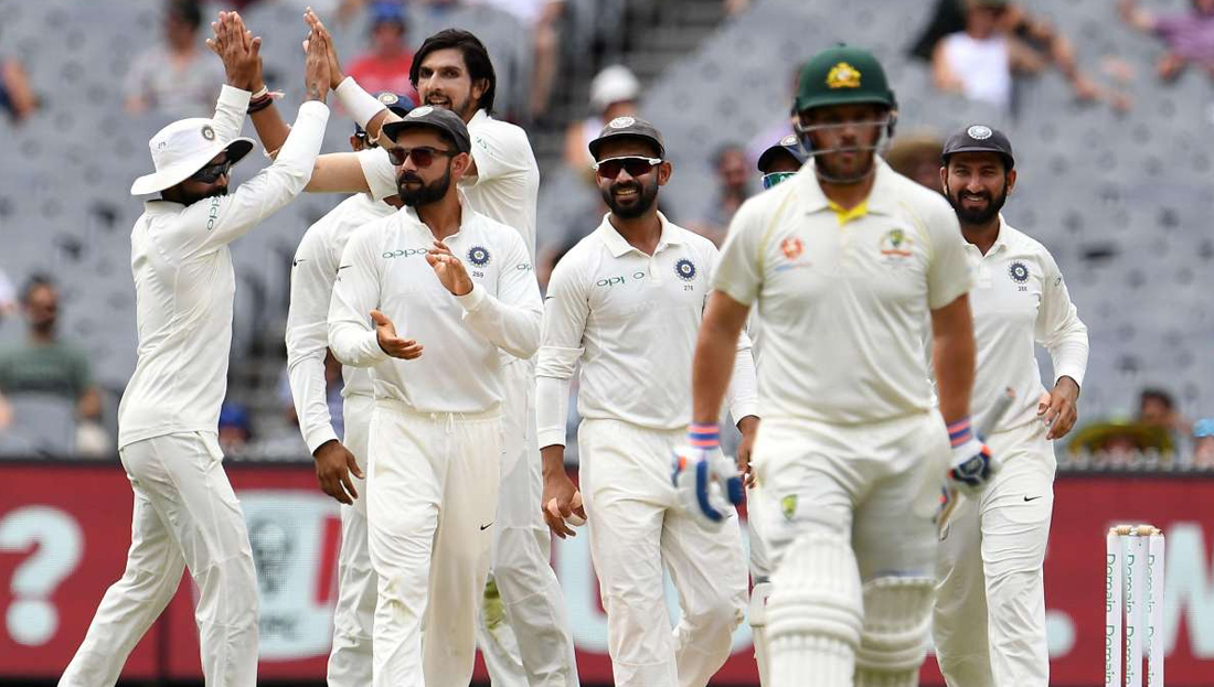 Ind vs Aus  first  test  match  : विराट कोहली ने बनाया अर्धशतक, पहले दिन भारत ने बनाए 233 रन