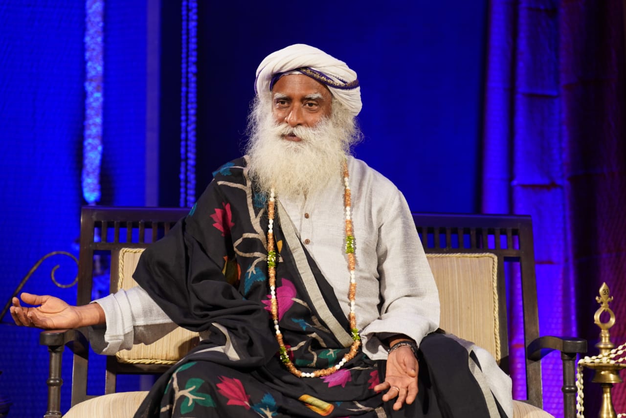 Sadhguru Jaggi Vasudev: सद्गुरु जग्गी वासुदेव की इमरजेंसी ब्रेन सर्जरी, गंभीर सिरदर्द से जूझ रहे थे