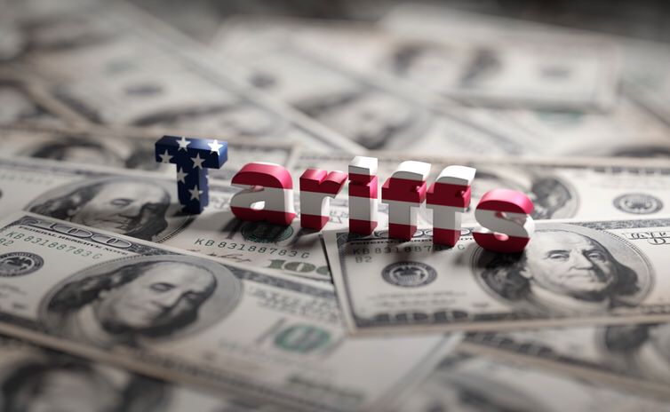 Trump Admits 100% Tariffs on China Unsustainable but Plans to Meet Xi Soon