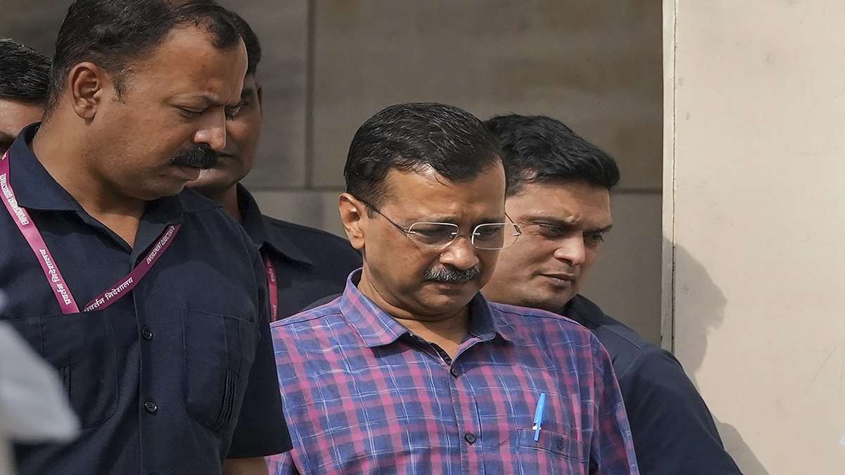 Delhi Liquor Scam / केजरीवाल की बढ़ सकती हैं मुश्किलें! 'आरोपी के तौर पर होंगे पेश', कोर्ट ने जारी किया समन