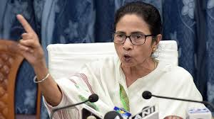 पश्चिम बंगाल : बीरभूम जिले में दो गुटों के बीच हिंसक झड़प, 17 मार्च तक इंटरनेट बंद