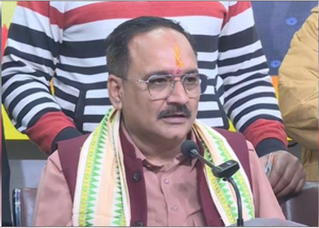दिल्ली के सीएम को लेकर हलचल तेज, भाजपा ने उपराज्यपाल से मिलने का मांगा समय