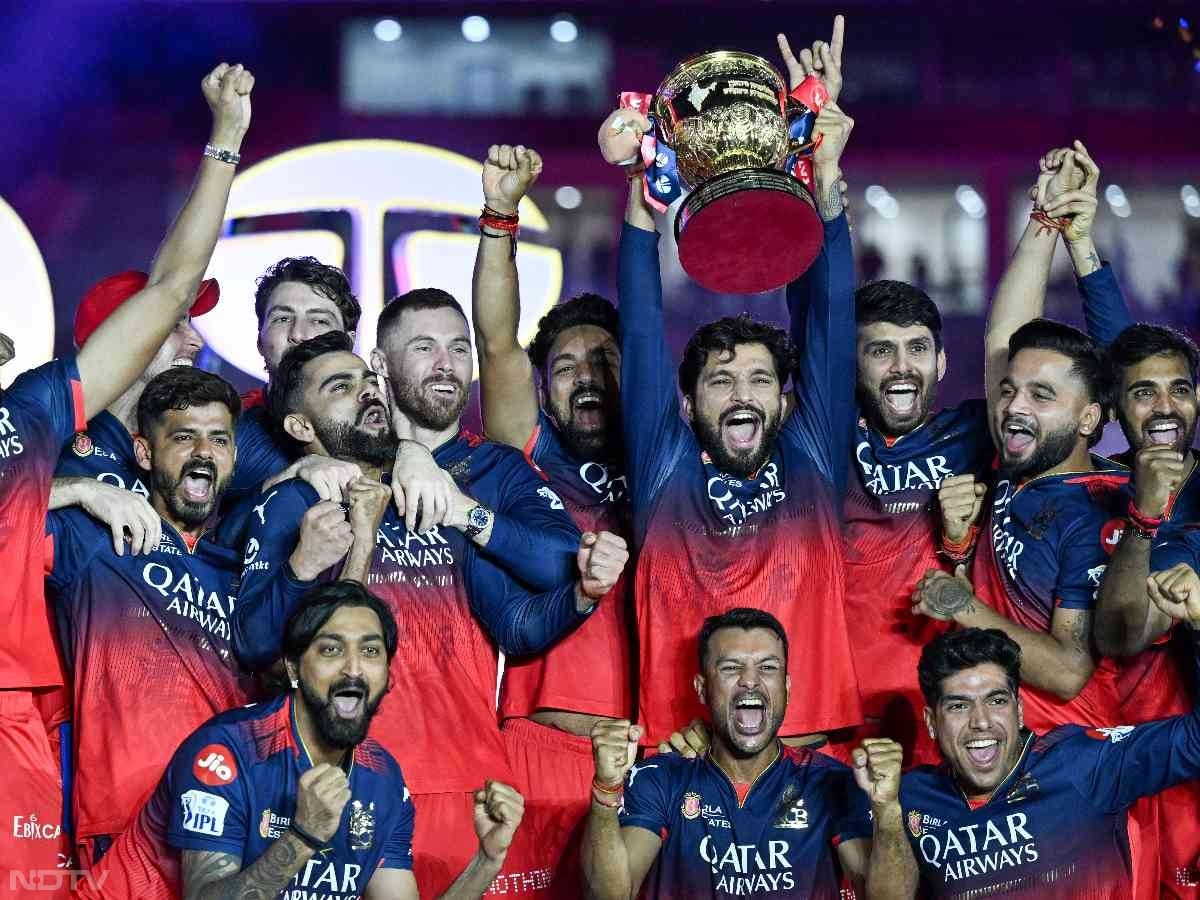 आईपीएल चैंपियन बनी रॉयल चैलेंजर्स बेंगलुरु ने निकाले आधा दर्जन से ज्यादा खिलाड़ी