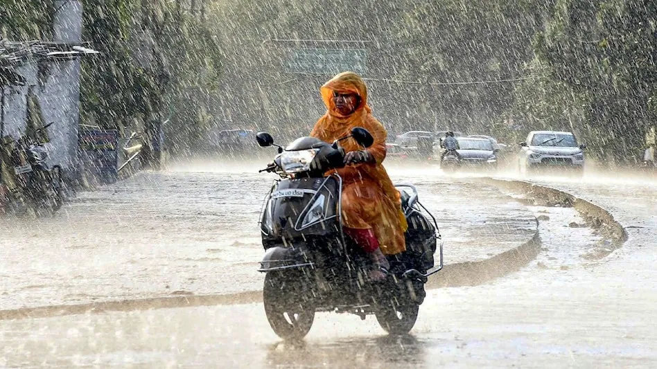  UP Weather Update: इन जिलों में फिर बारिश का अलर्ट, 15 अगस्त तक IMD ने बता दिया मौसम का हाल