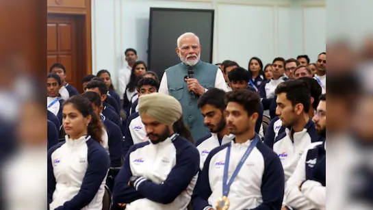 PM Narendra Modi Met Olympic Players : पीएम नरेंद्र मोदी ने ओलंपिक खिलाड़ियों से की मुलाकात