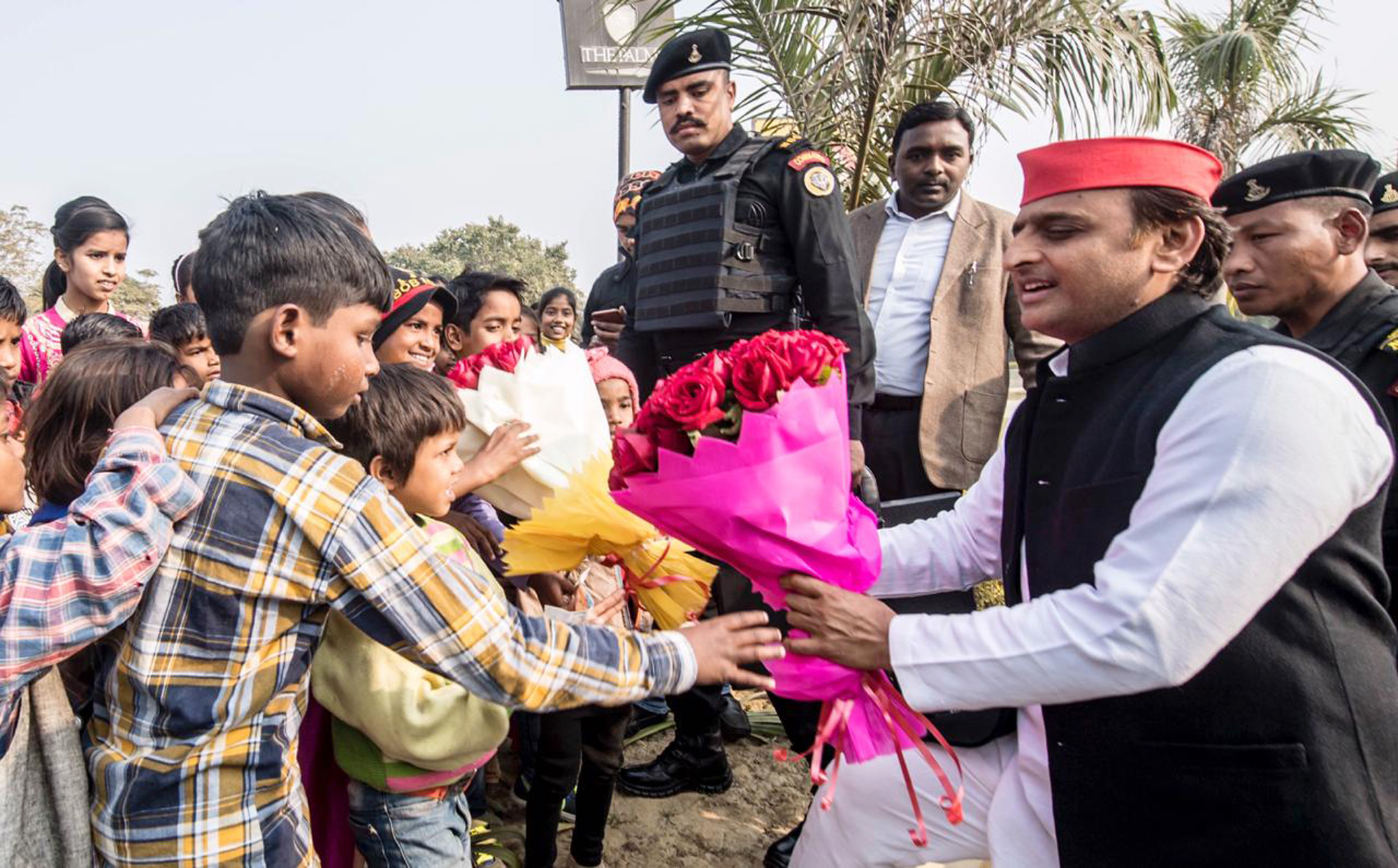 2019 के चुनावों में समाजवादी पार्टी को भारी मतों से विजयी बनाएं:अखिलेश यादव