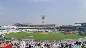 Eden Gardens Weather and Pitch Report : KKR Vs RCB मैच में बारिश बनेगी विलेन, जानें पिच और मौसम का हाल