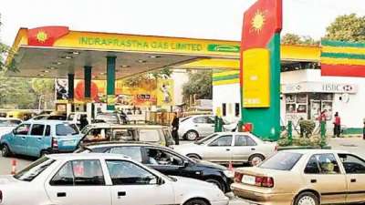 CNG Price Hike: फिर महंगी हुई सीएनजी, मार्च से अब तक 12 रुपये से ज्यादा बढ़े दाम